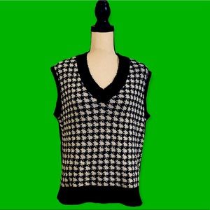 WILD FABLE || HOUNDSTOOTH VEST